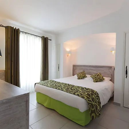 Domaine Du Calidianus Hotel 3*